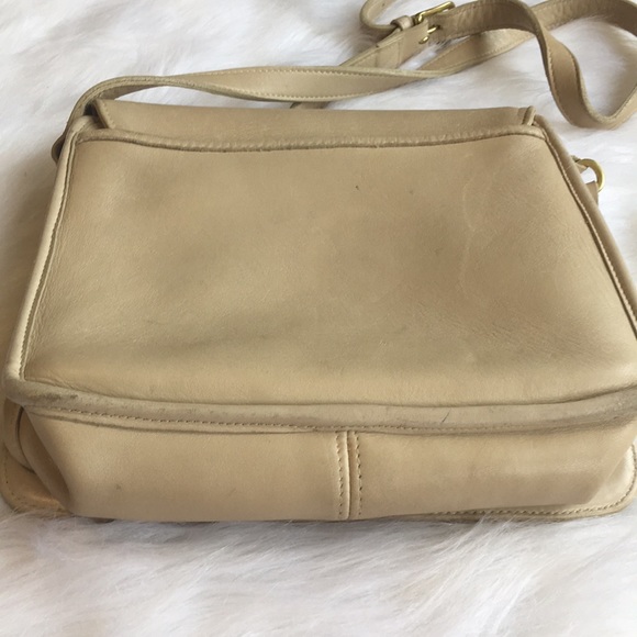 Authentic Coach Messenger / Crossbody - Picture 7 of 7